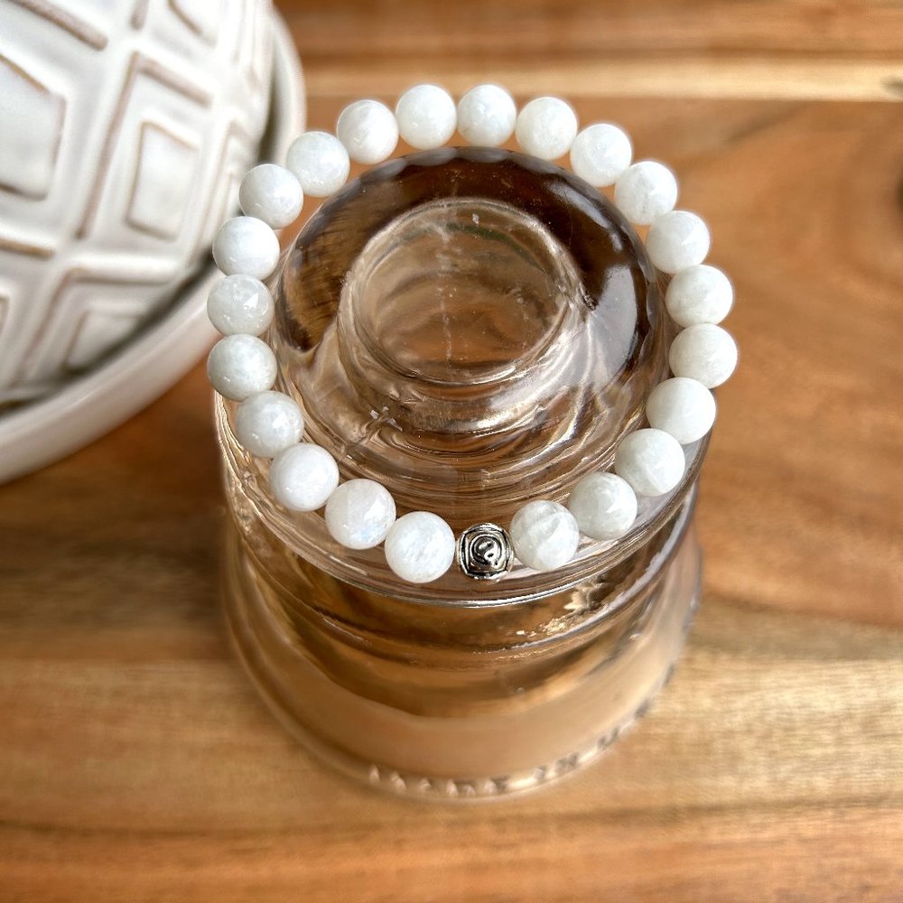 Hand Crafted Moonstone 8MM Polished Bead Bracelet, 7"